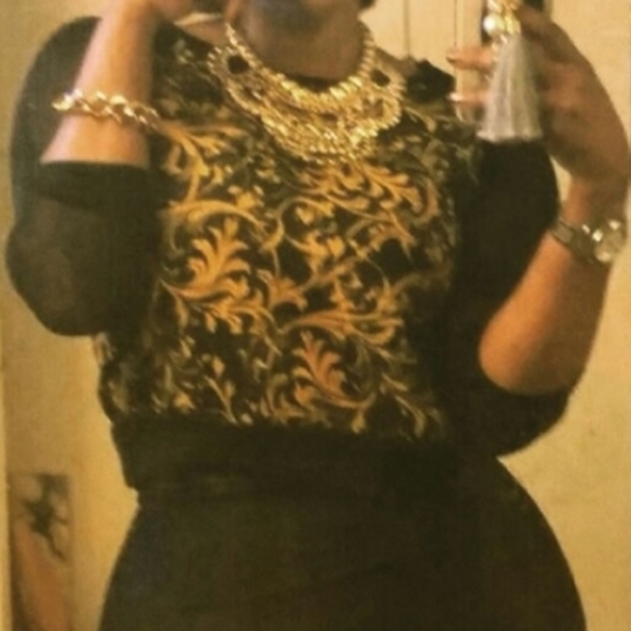 Baroque Sweatshirt with Mesh Sleeves, Medium - Picture 7 of 8